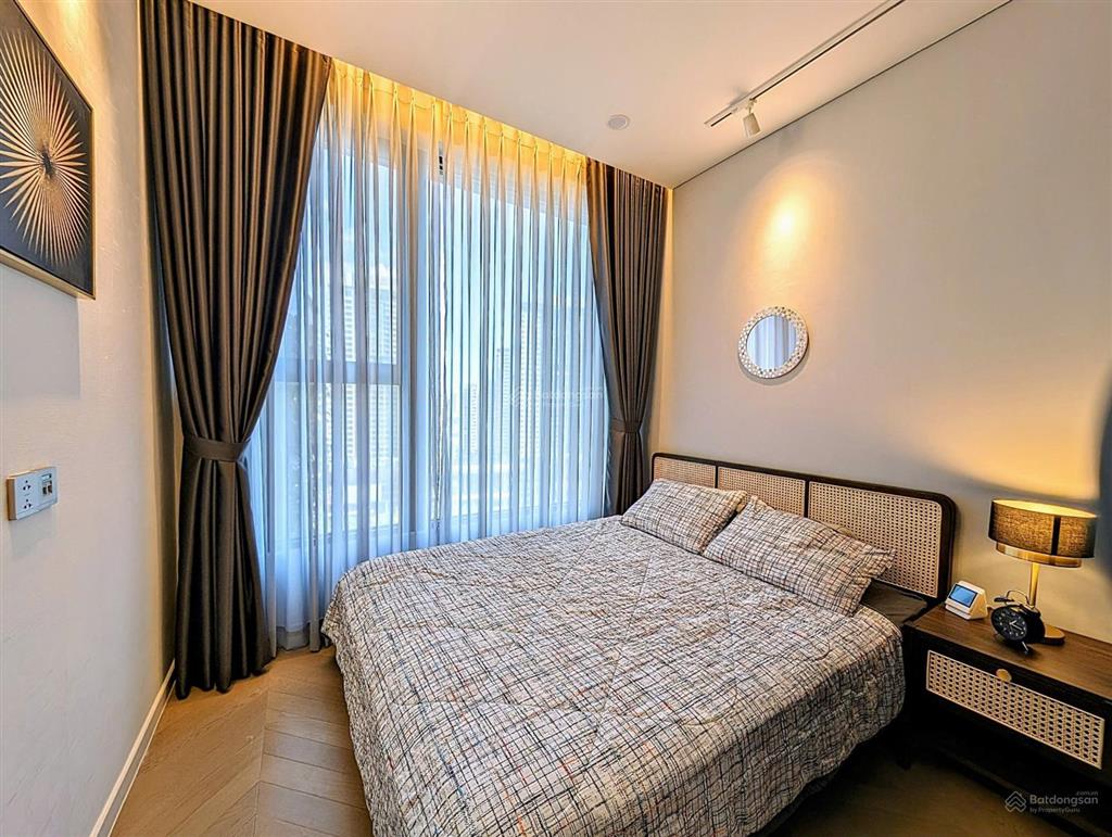 Căn hộ 2 phòng ngủ sang trọng tại lumiere riverside cho thuê