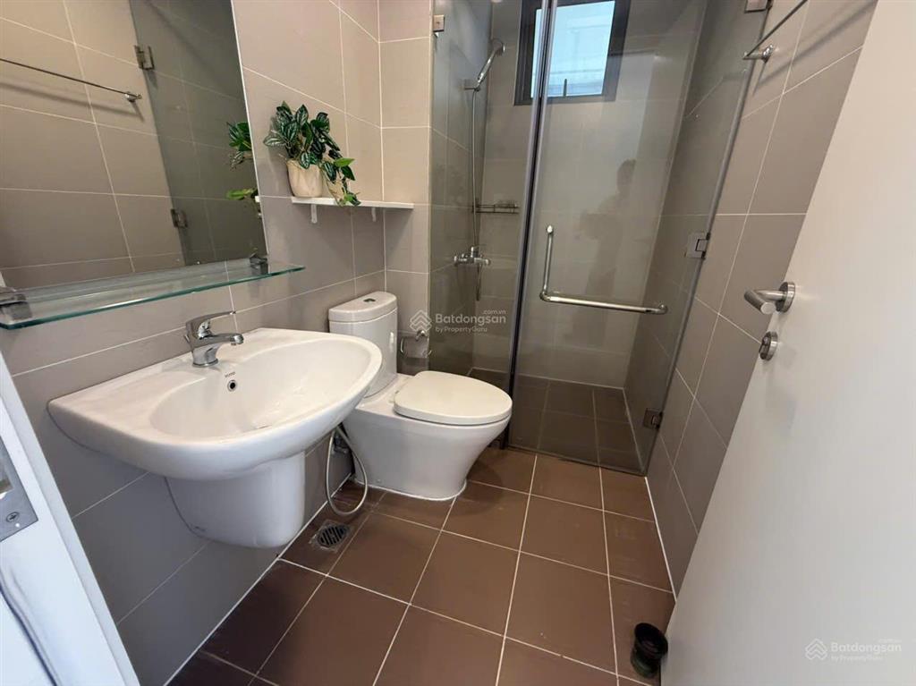 Cắt lỗ thu hồi vốn cho căn 2 phòng ngủ full nội thất đẹp, view sông q.1 tại masteri thảo điền