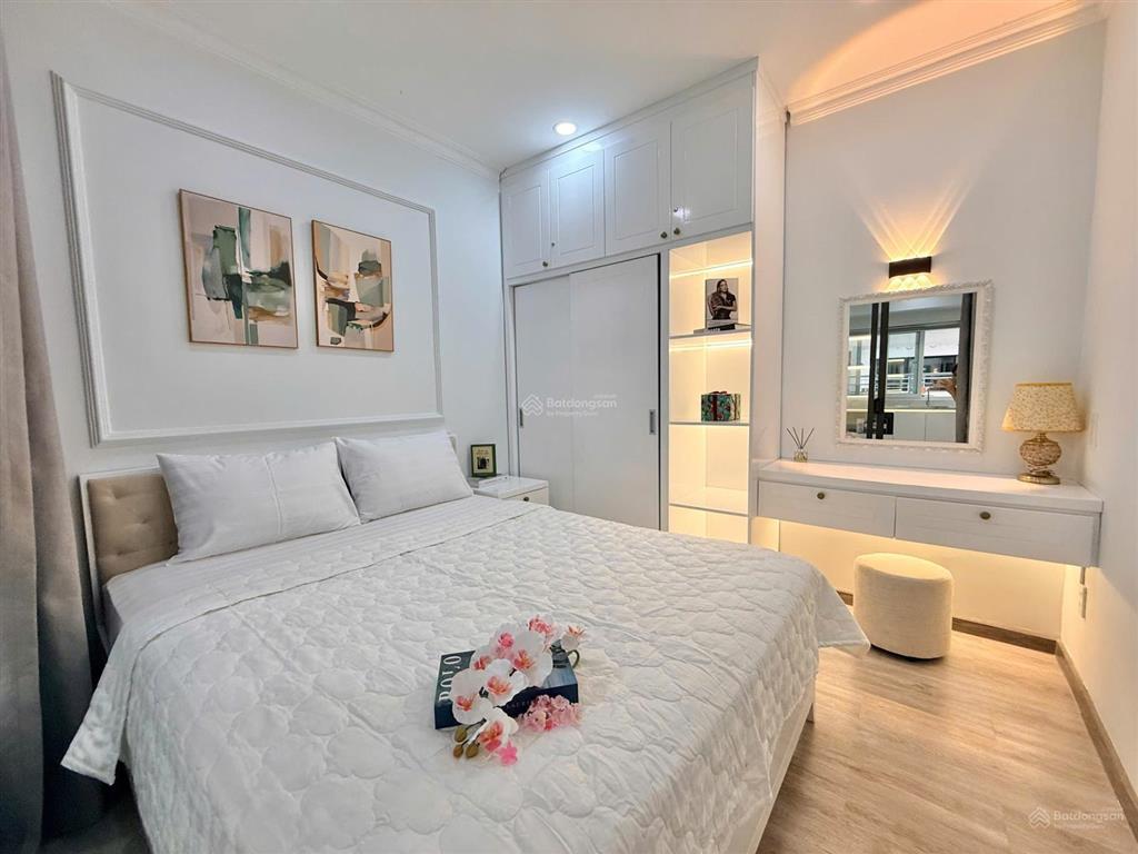 Lý yến | chủ gửi bán căn hộ 2116  tòa oc2b | view đông bắc xéo biển  tầng đẹp