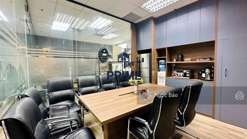 Cho thuê nhà mặt tiền thống nhất tân phú, dt 8x20m, trệt 4 lầu  thang máy