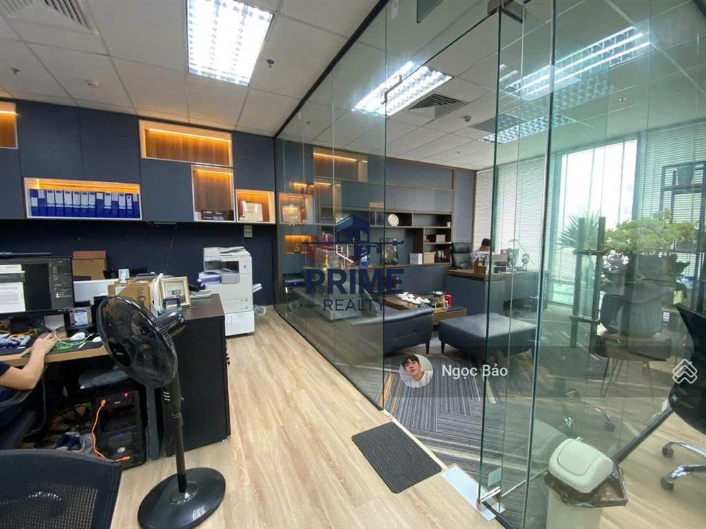 Cho thuê nhà mặt tiền thống nhất tân phú, dt 8x20m, trệt 4 lầu  thang máy