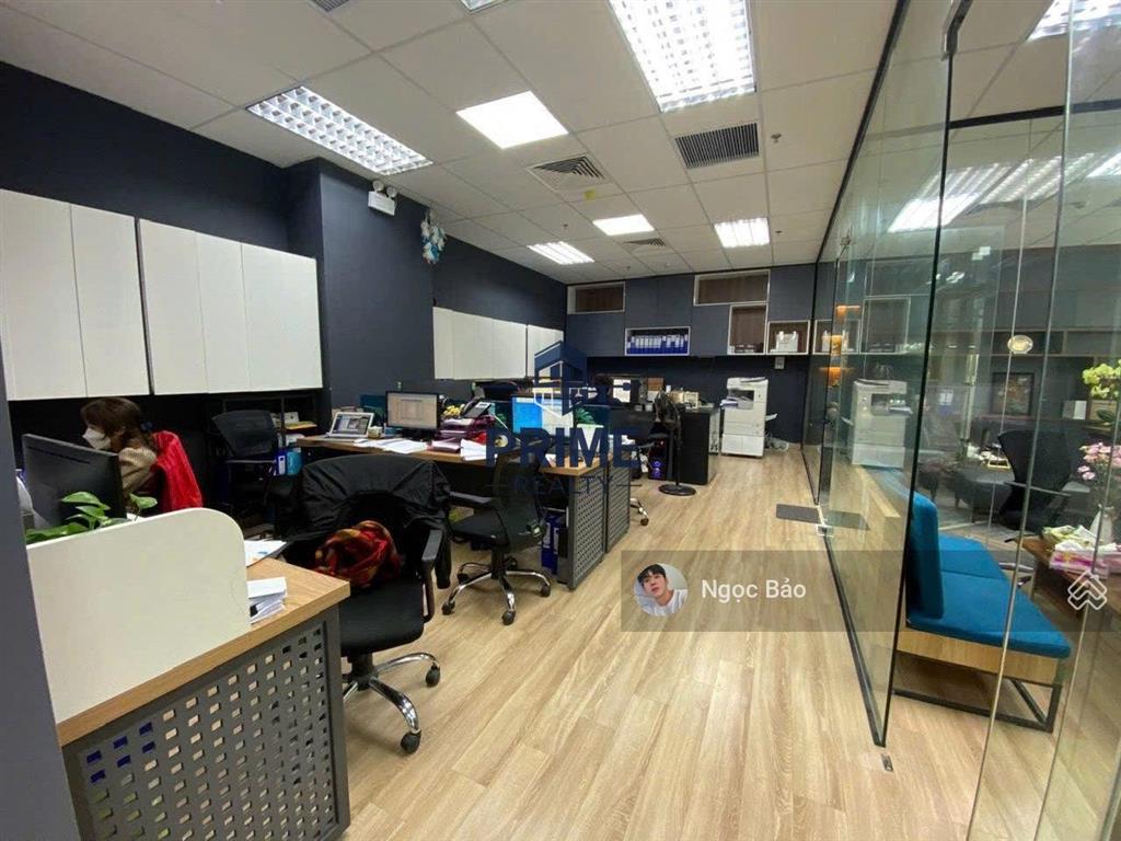 Cho thuê nhà mặt tiền thống nhất tân phú, dt 8x20m, trệt 4 lầu  thang máy