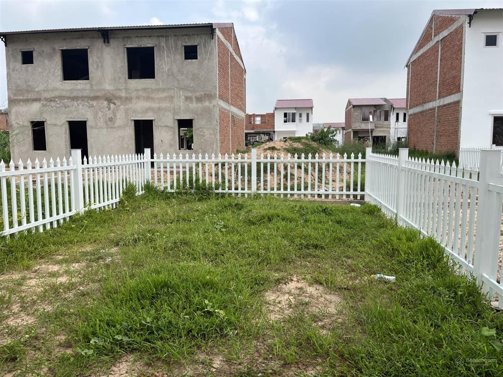 Nhà phố liền kế dta hiện trạng thô, trục đường 30m hoàn thiện để ở, cho thuê 5 triệu  8 triệu/th