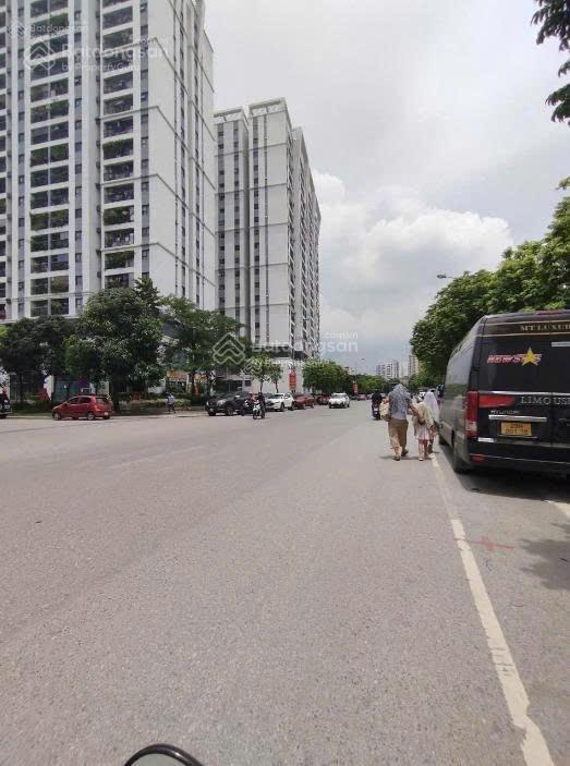 Đại hạ giá bán gấp nhà phố nguyễn lam, ngõ ô tô, đường thông, nở hậu, giá đầu tư.  0389 587 ***