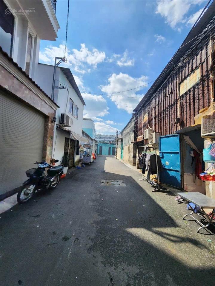 Hàng thơm đất phân lô được, cách đường quốc lộ 13, 50m p. hiệp bình chánh, q. thủ đức