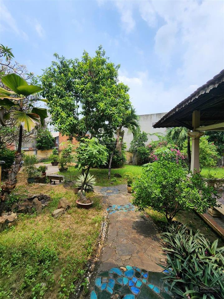 Biệt thự cổ, p. hiệp bình chánh, q. thủ đức