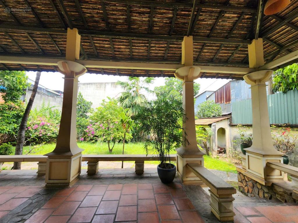 Biệt thự cổ, p. hiệp bình chánh, q. thủ đức