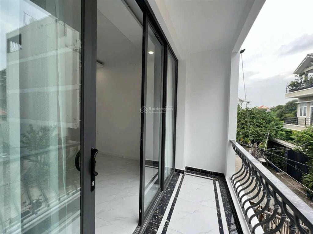 Chính chủ gửi bán nhà 4 tầng khu bên sông gigamall  hiệp bình chánh  thủ đức