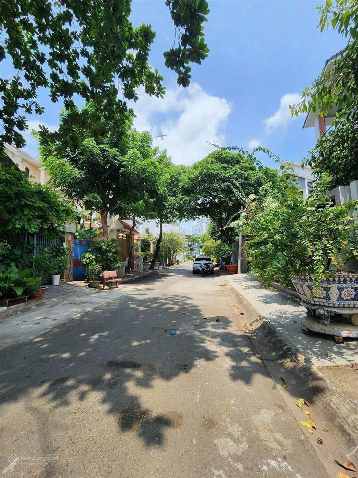 Nền đất (6,7x18m) khu văn phòng chính phủ hẻm 389, quốc lộ 13, p. hiệp bình phước, q. thủ đức