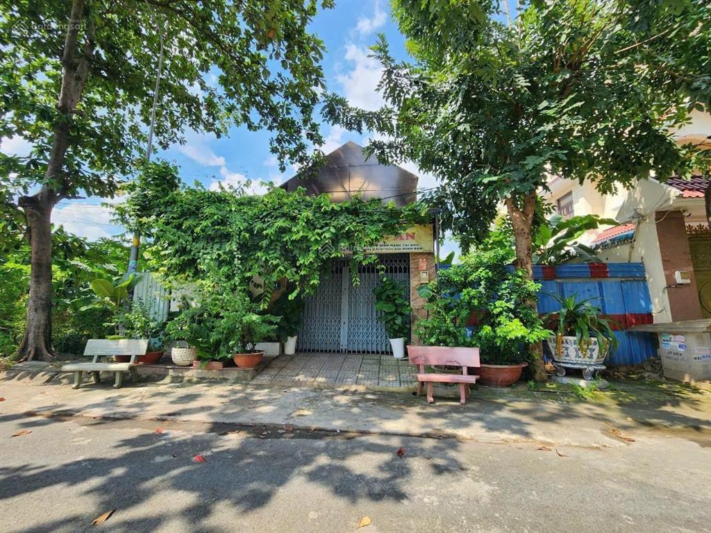 Nền đất (6,7x18m) khu văn phòng chính phủ hẻm 389, quốc lộ 13, p. hiệp bình phước, q. thủ đức