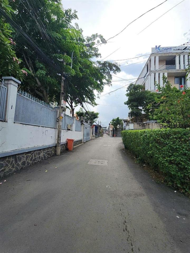 Giảm 2 tỷ, chủ cần bán nhanh nhà (207m2) cách quốc lộ 13 100m, p. hiệp bình phước, q. thủ đức