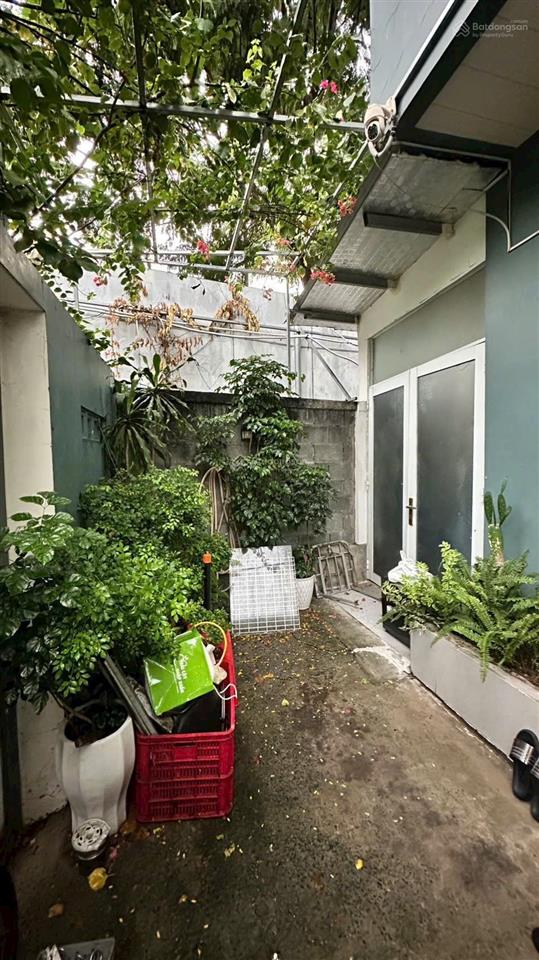 Chủ cần bán nhà nằm trong khu biệt thự văn phòng chính phủ, quốc lộ 13,