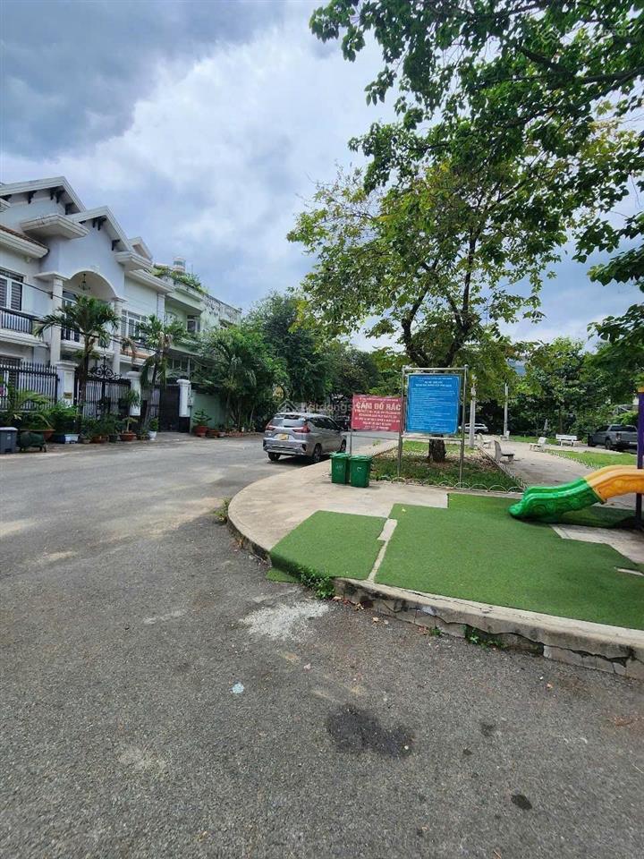 Chủ ngộp thật cần thanh khoản gấp | đất đường 25 hbc 154m ngang 8m đối diện công viên