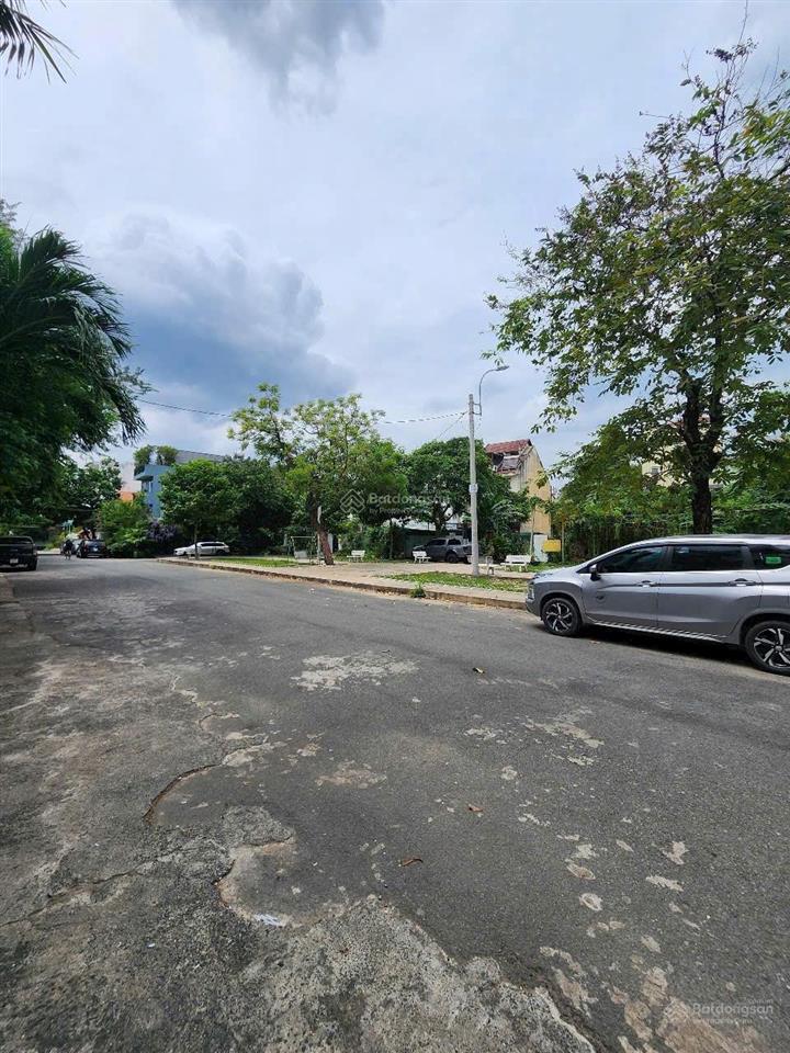 Chủ ngộp thật cần thanh khoản gấp | đất đường 25 hbc 154m ngang 8m đối diện công viên