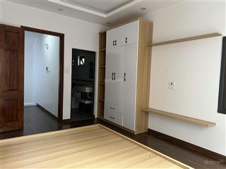 Chủ nhà cần tiền bán gấp nhà riêng 5 tầng,30,2m2, văn trì.từ liêm.góc 3 mặt thoáng. 0965 692 ***.