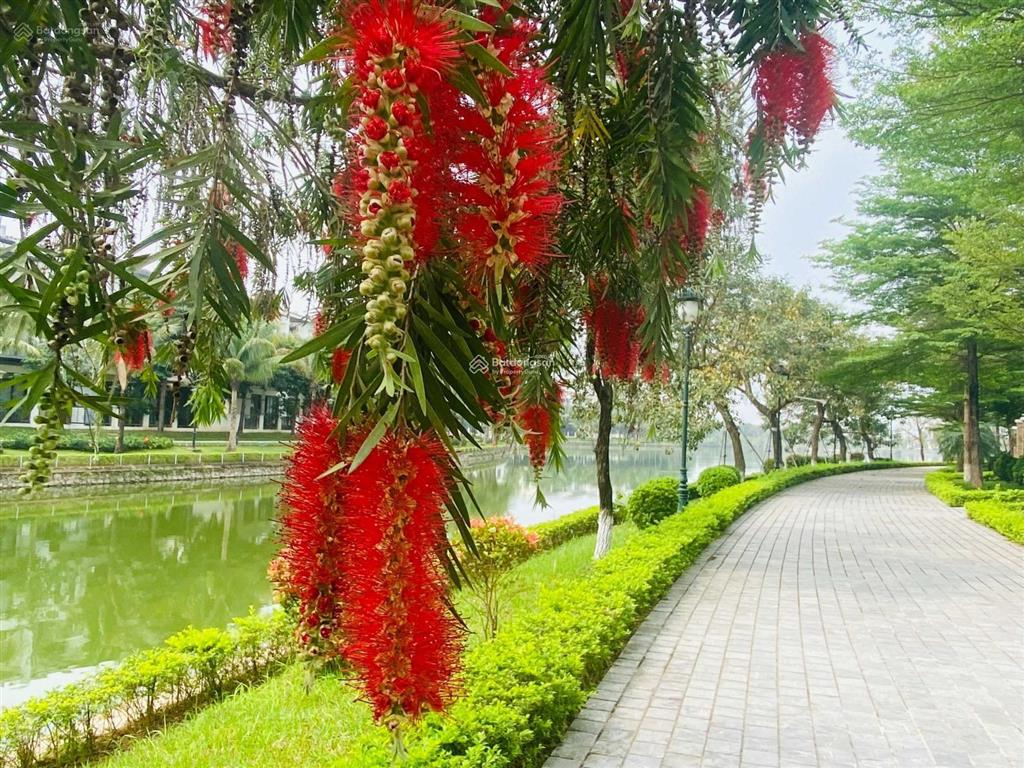 Cực gấp bán biệt thự hồ lago nam an khánh, gần 408m2, gần tây hồ rất gần công viên nội khu,vườn hoa