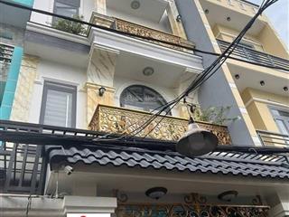 Biệt thự gỗ cao cấp 5pn 5tollet bông sao p5q8