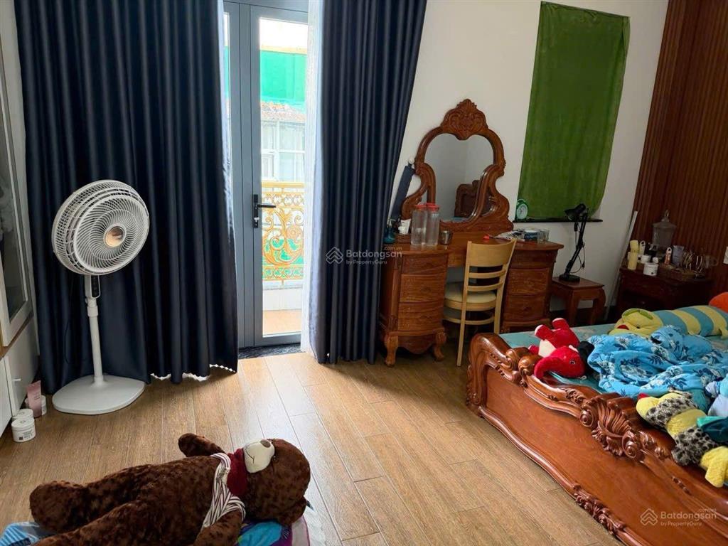 Giảm mạnh biệt thự gỗ cao cấp 5pn 5 toilet bông sao p5 q8