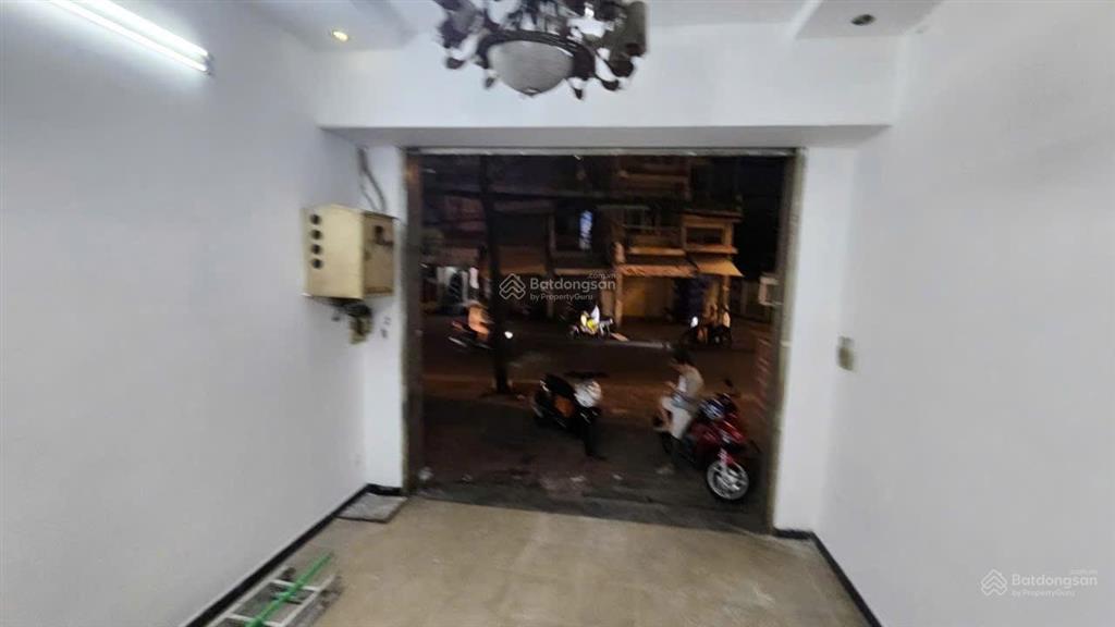 Mặt tiền kinh doanh hưng phú ngay cầu chữ y. thuận tiện qua q1, q5
