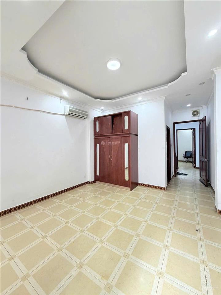 Bán nhà hẻm 102 thoáng đường âu dương lân p3 q8
