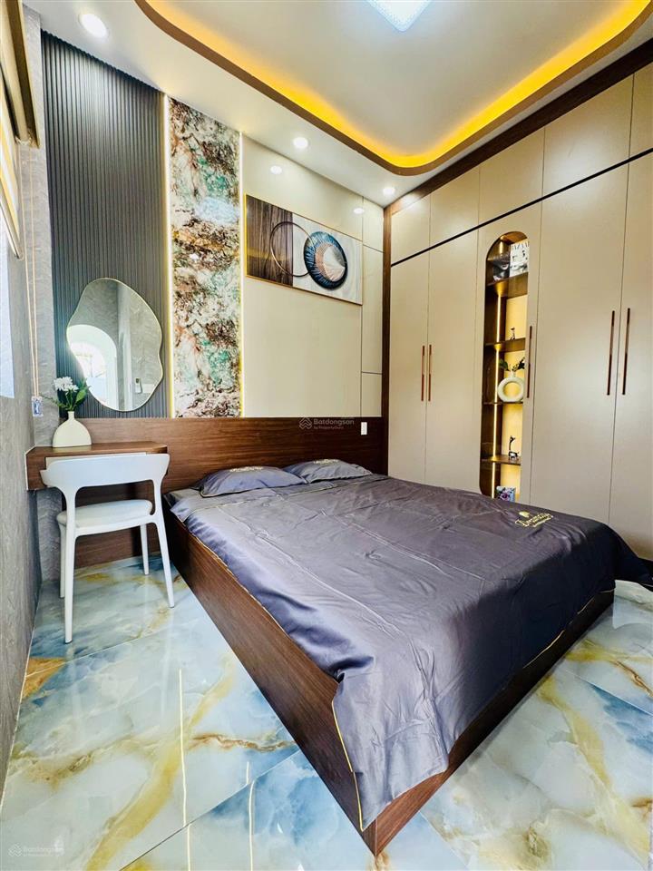 Bán nhà mới full nội thất lung linh hẻm 154 đường âu dương lân p3 q8