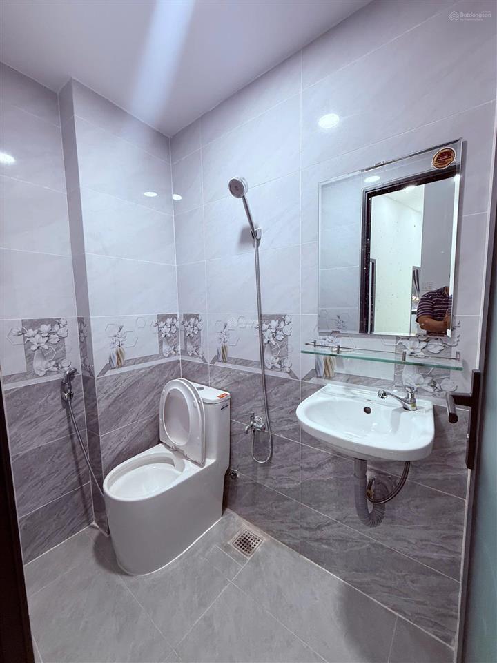 Bán nhà đẹp mặt tiền đường cao xuân dục p12 q8