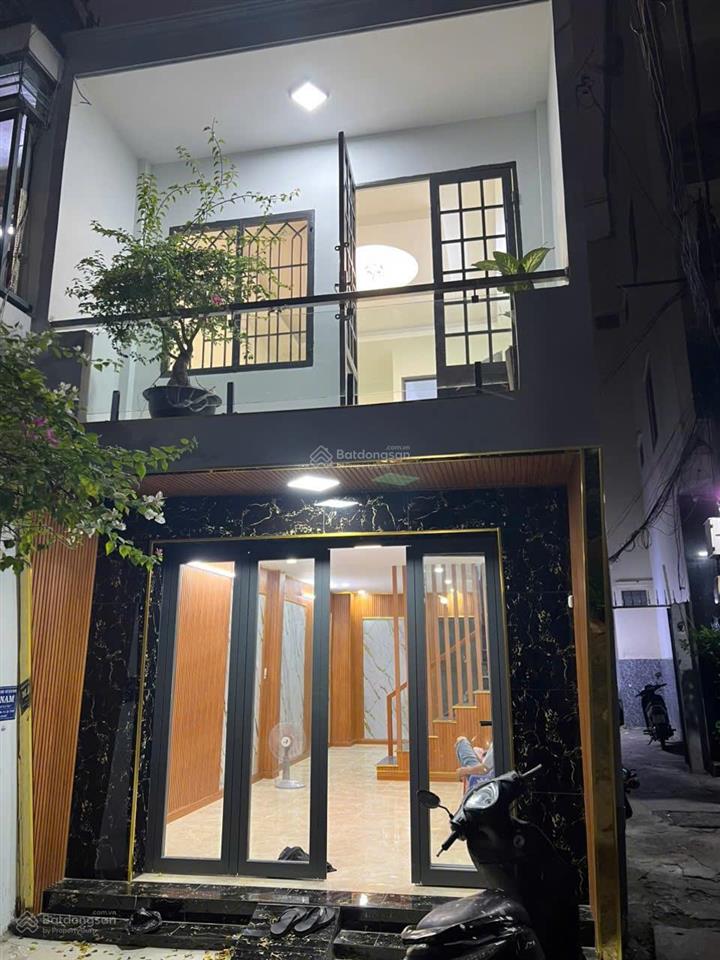 Bán nhà xây mới hẻm 372 tùng thiện vương p13 q8