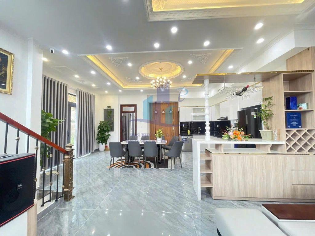 🌿 BIỆT THỰ VIEW ĐẸP – GIÁ HẤP DẪN TẠI ĐÀ LẠT 🌿Giá bán đặc biệt: từ 15.5 tỷ → chỉ còn 13.5 tỷ