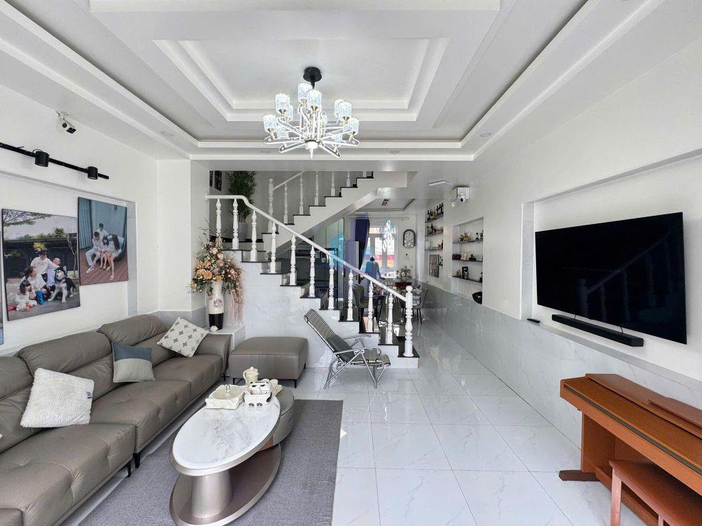 🏡 GIẢM HƠN 2 TỶ CHO CĂN NHÀ NGAY TRUNG TÂM ĐÀ LẠT - GIÁ CHỈ CÒN 10 TỶ 950 TRIỆU ✨