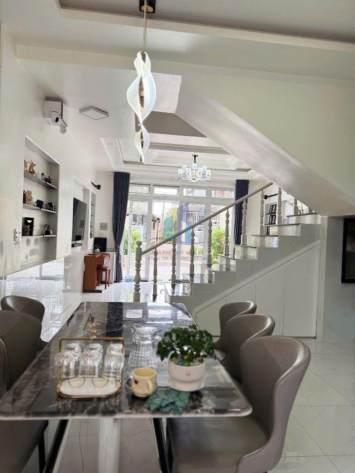 🏡 GIẢM HƠN 2 TỶ CHO CĂN NHÀ NGAY TRUNG TÂM ĐÀ LẠT - GIÁ CHỈ CÒN 10 TỶ 950 TRIỆU ✨