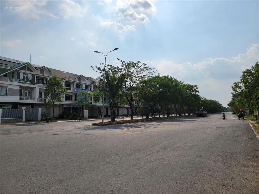 Bán gấp lô đất shophouse 8m x 20m ngay đường 45m ngay khu đô thị ven sông long hưng. giá ngộp 8 tỷ