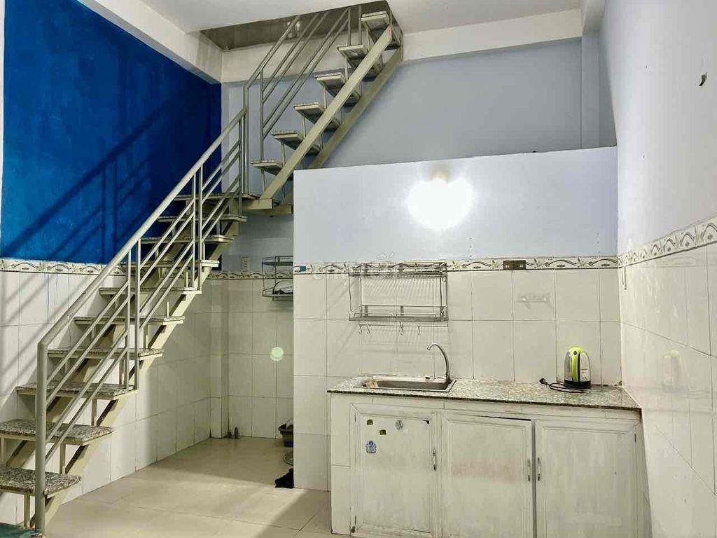 Nhà cho thuê nguyên căn Tân Phú, gần Big C Trường Chinh, có nội thất
