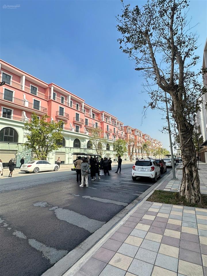 Không thể rẻ hơn chỉ 13,5 tỷ 100m² shophouse 2 mặt tiền  kinh doanh đỉnh chân cụm 43 tòa chung cư