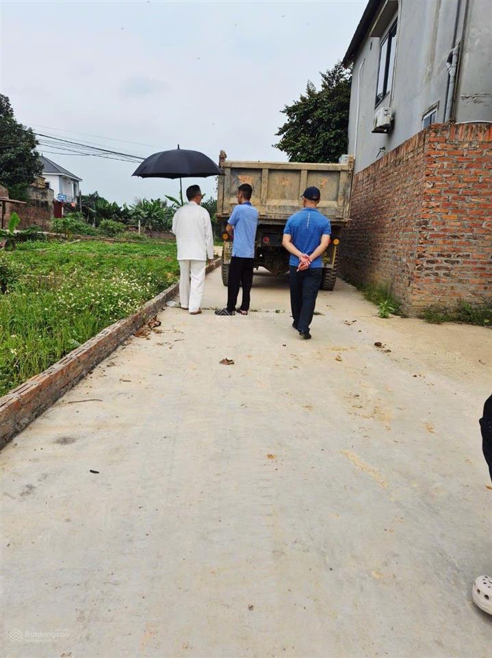 Bác nào muốn mua đất đón sóng trường đua ngựa sắp đền bù  e cc có lô đất nhỉnh 1,5 tỷ