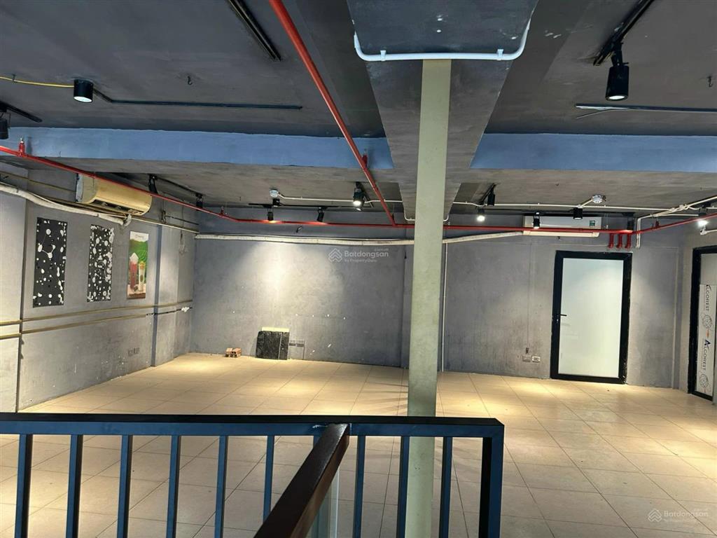 Mặt bằng trần đại nghĩa, dt150m*2t, mt 11,5m, giá thuê tốt phù hợp showroom,ngân hàng, đồ uống
