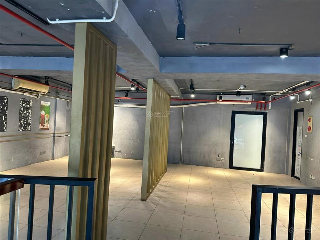 Mặt bằng trần đại nghĩa, dt150m*2t, mt 11,5m, giá thuê tốt phù hợp showroom,ngân hàng, đồ uống
