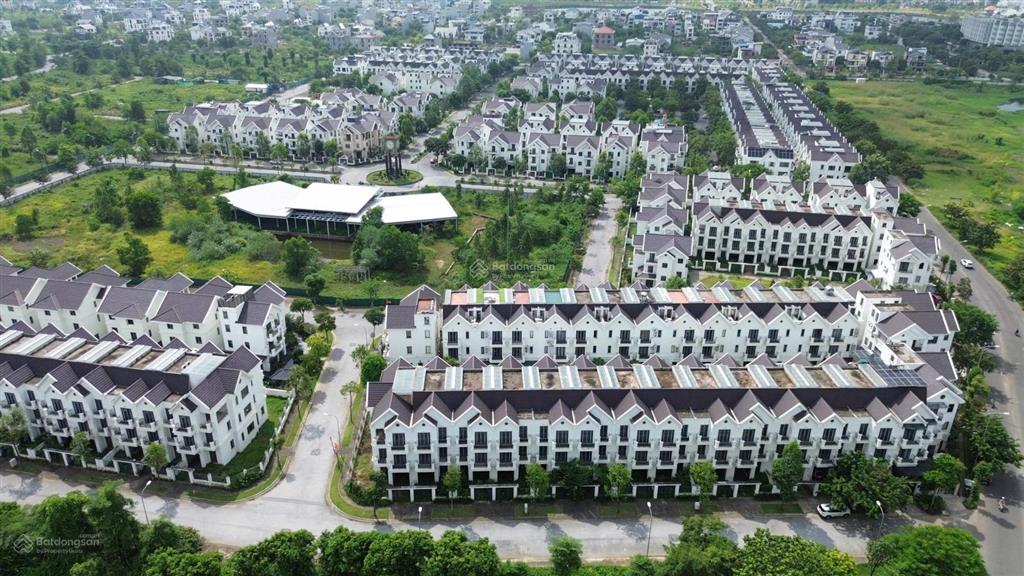 Nhà biệt thự lô góc tại time garden vĩnh yên  view vườn hoa