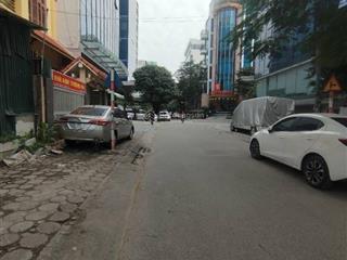 Bán đất cuối hồ tùng mậu, phân lô vỉa hè, nhiều ô tô tránh, mt 10m. 150m2. hơn 30 tỷ. 0978 996 ***