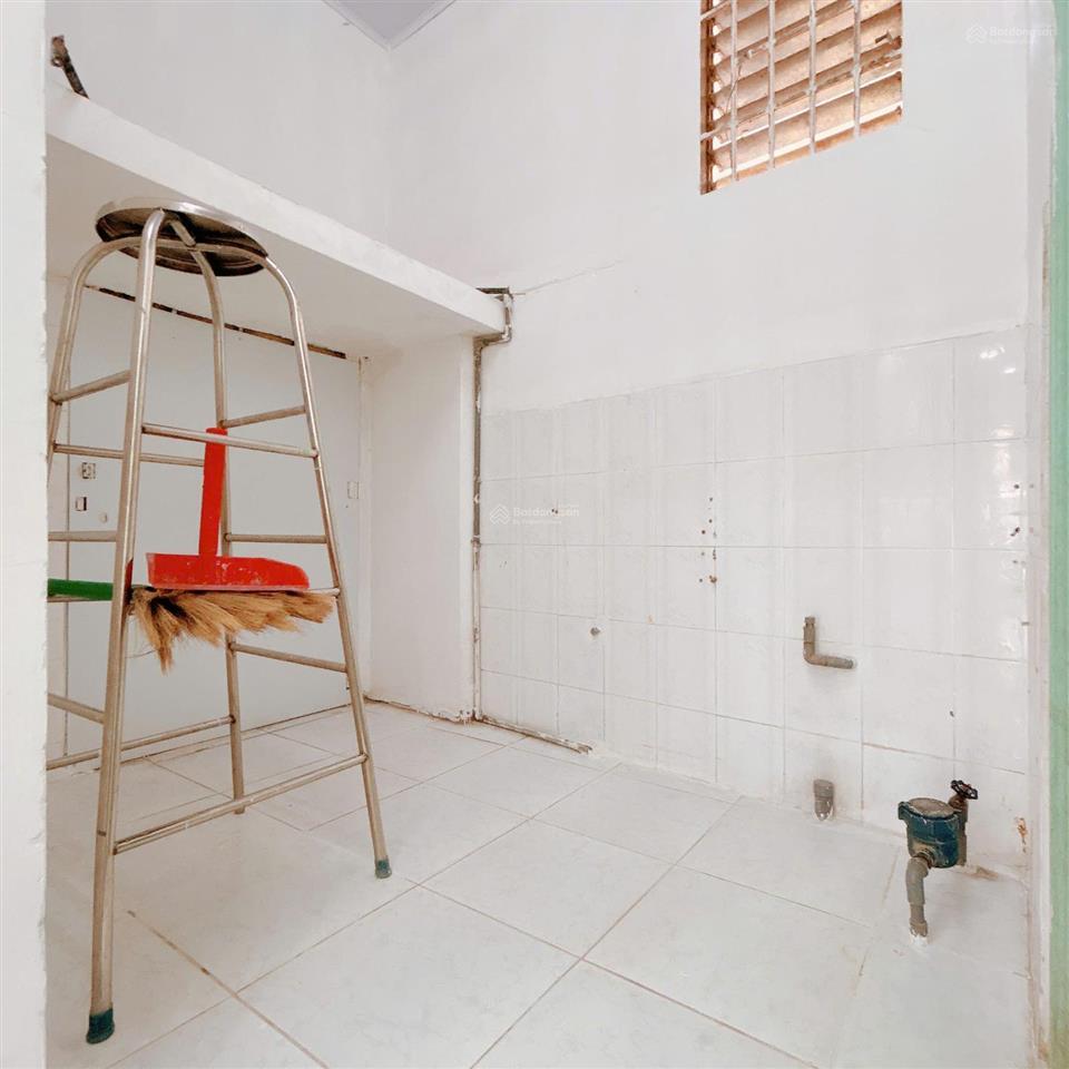 Bán nhà mặt tiền nguyễn ái quốc ngay chợ tân phong, biên hòa, 42m2, giá 5 tỷ 400.
