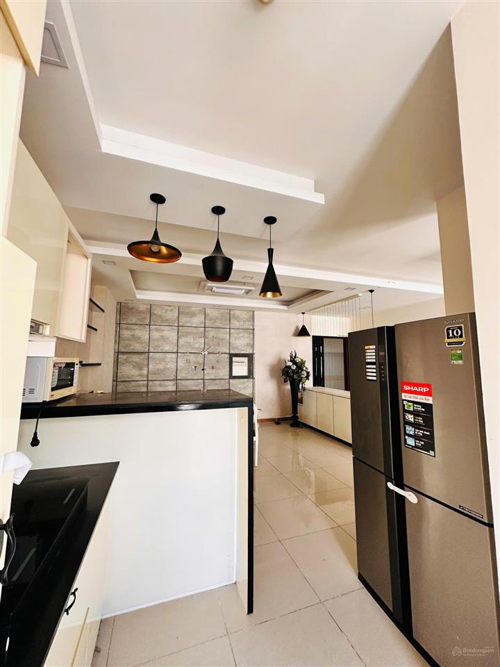 Cho thuê ch era town. 160m2 4pn, 4wc đầy đủ nội thất. giá chỉ 16 triệu/tháng.