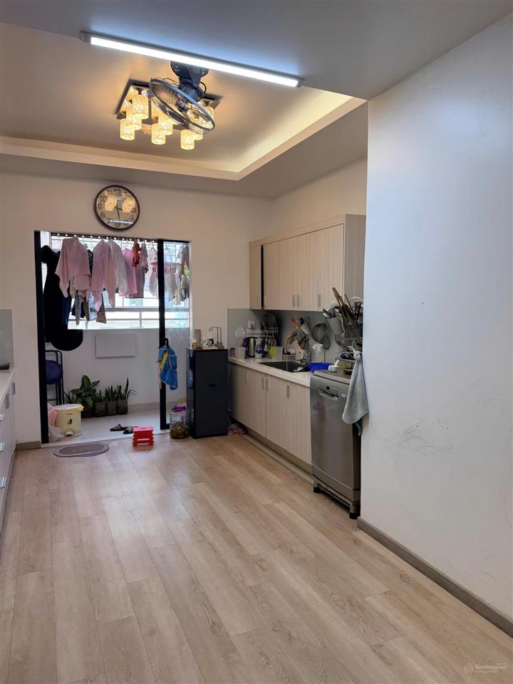 Bán căn hộ tại era town quận 7. nhà đẹp, 161m2 4pn, 4wc. giá chỉ 4 tỷ 350 triệu