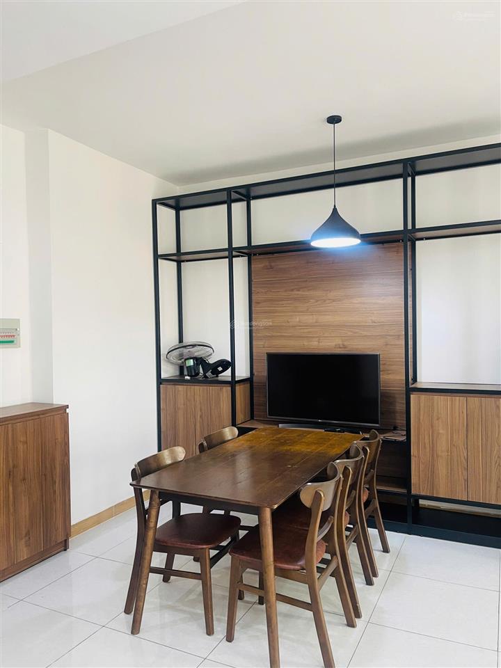 Cho thuê ch era town q7. bancol rộng 85m2 2 phòng ngủ, có nội thất. giá chỉ 10tr/tháng.