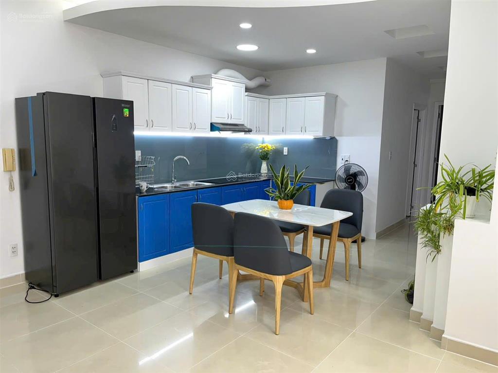 Cho thuê căn hộ sky garden ii. 91m2 3pn + 2wc, đầy đủ nội thất. giá chỉ 20 triệu