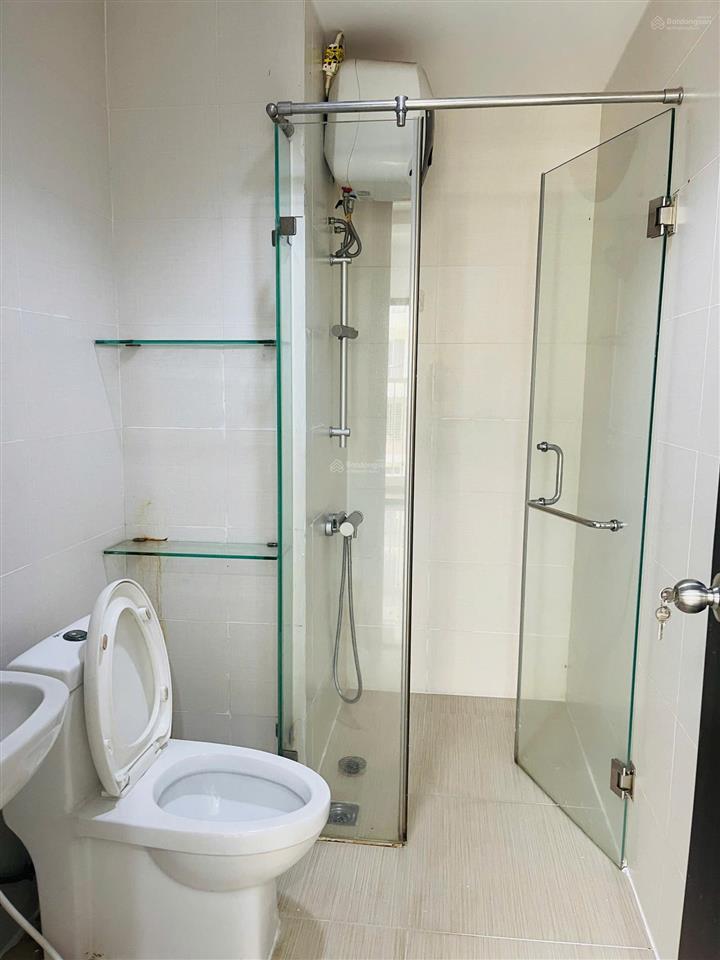 Hàng hiếm tại the era town. ban công rộng, 85m2 2pn, 2wc. giá thanh toán 3 tỷ 500 triệu.