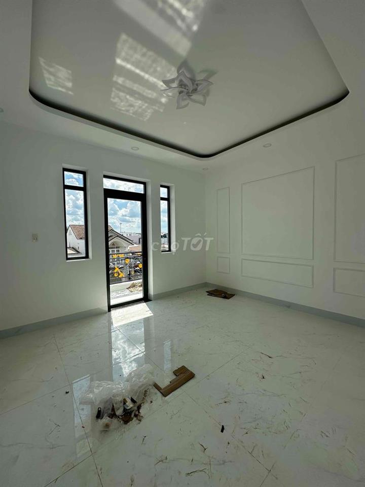 Nhà Mặt Tiền Trung Tâm – Tiện Ở, Tiện Kinh Doanh 🏡