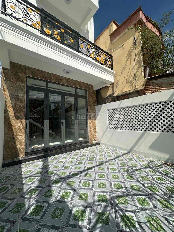 Nhà Mặt Tiền Trung Tâm – Tiện Ở, Tiện Kinh Doanh 🏡