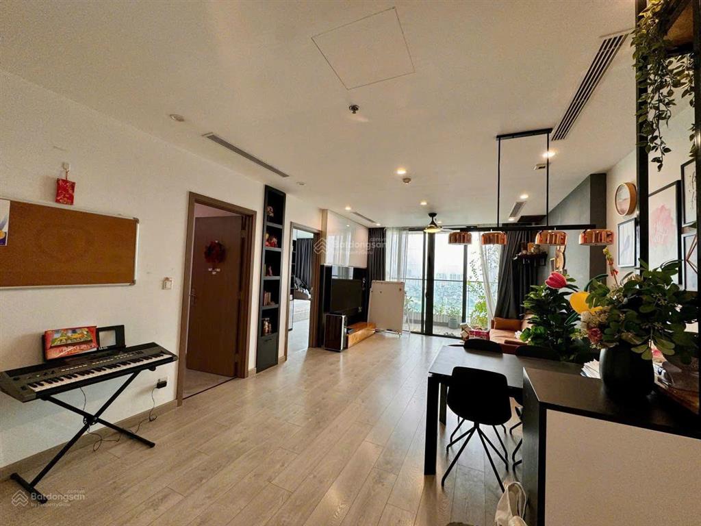 Căn góc 3 ngủ view hồ  diện tích thông thủy 102m2, giá nhỉnh 14 tỷ có thương lượng