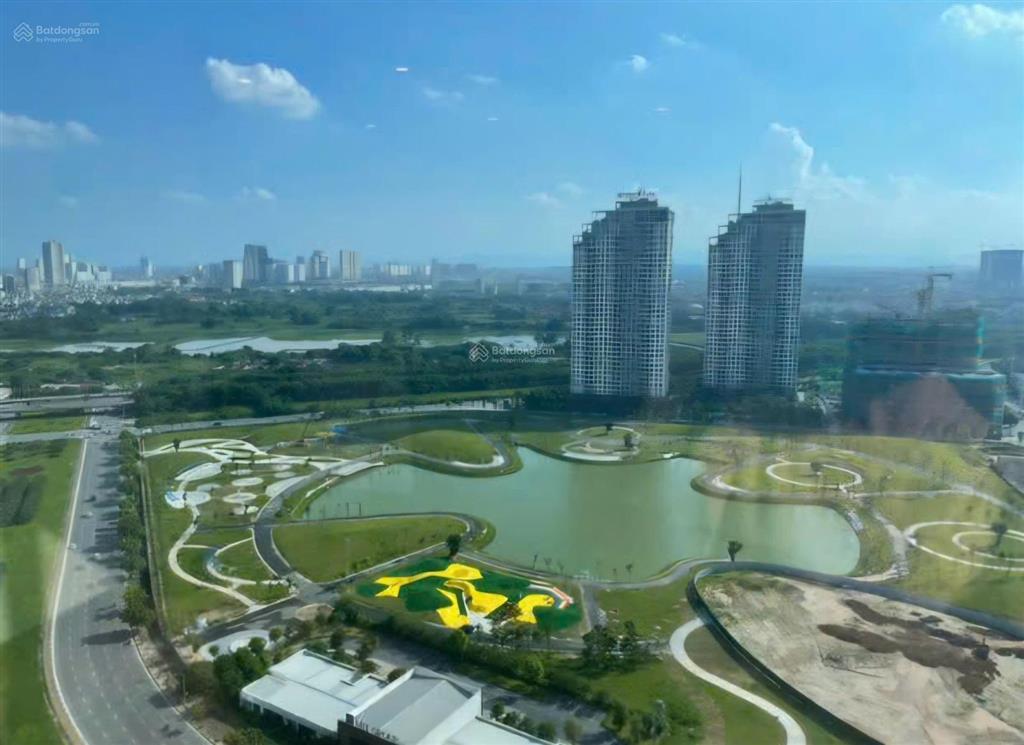 Giá tốt nhất quỹ căn  căn góc 3 ngủ tầng cao view hồ siêu đẹp, giá hơn 12 tỷ đủ nội thất