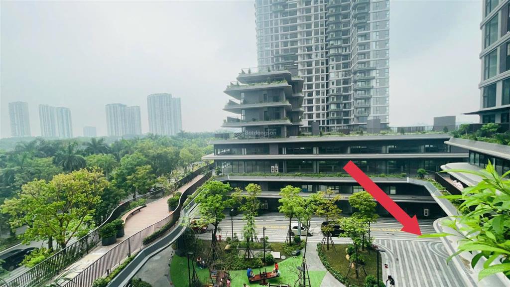 Bán khối đế kinh doanh tầng 1 tại landmark ecopark, căn góc mặt trước đối diện sân chơi thoáng