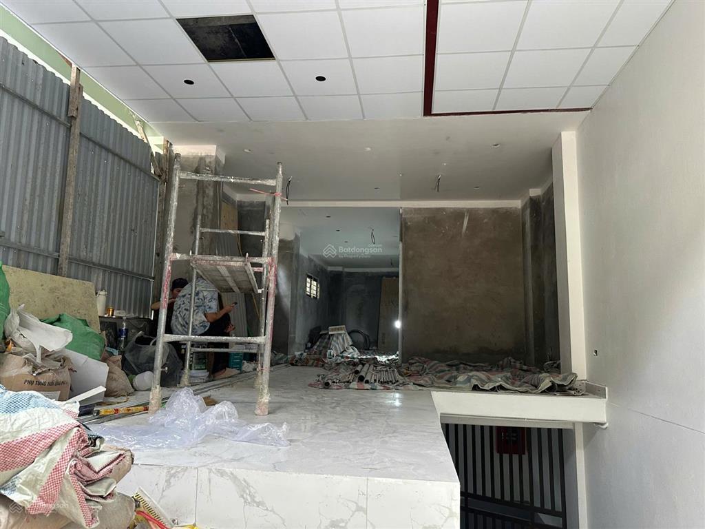 Chính chủ cho thuê mbkd khu ngõ 14 mễ trì hạ, cạnh kangnam, khu vực nhiều ccmn
